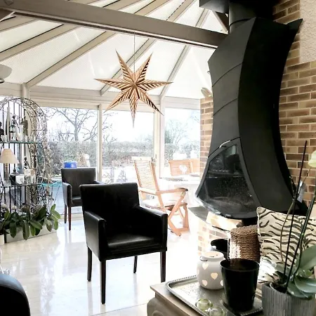 Charmante A Avec Piscine *