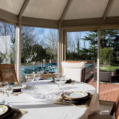 Villa Charmante A Avec Piscine