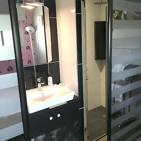 Villa Charmante A Avec Piscine *