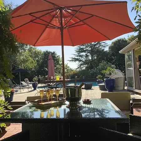 Charmante A Avec Piscine *