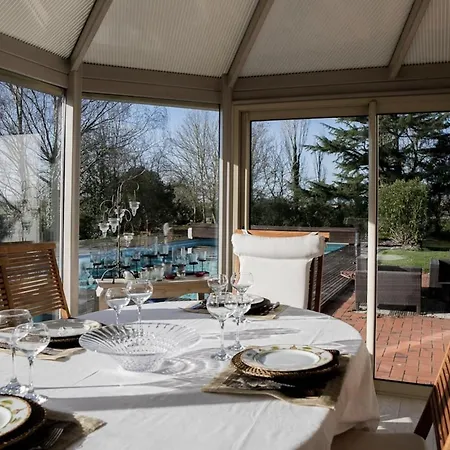 Charmante A Avec Piscine Βίλα