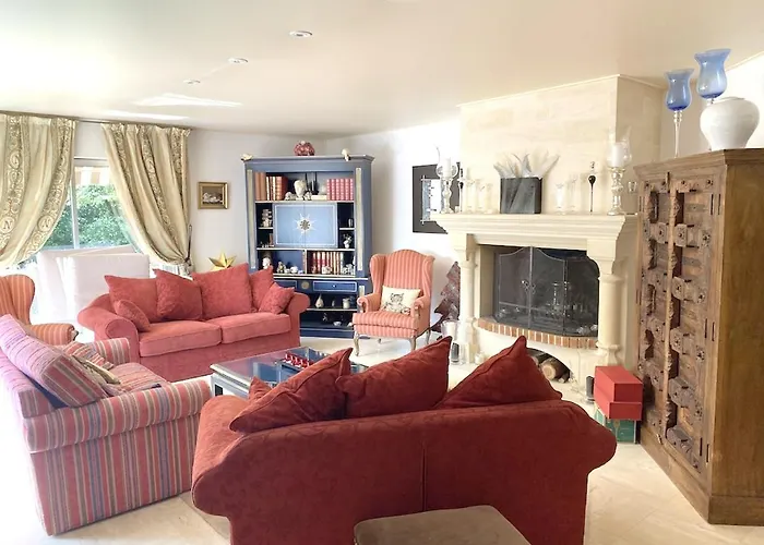 Charmante A Avec Piscine וילה *