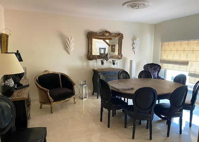 Charmante A Avec Piscine Nalliers (Vendee)