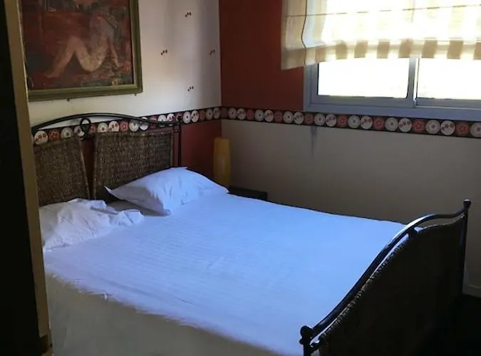 Charmante A Avec Piscine