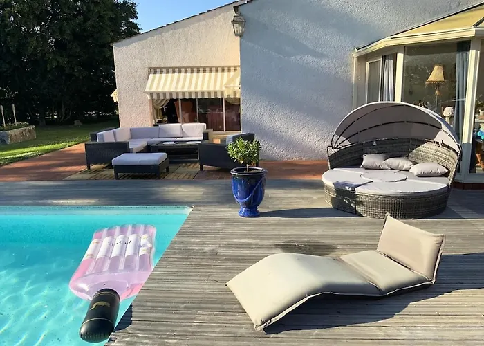 וילה Charmante A Avec Piscine