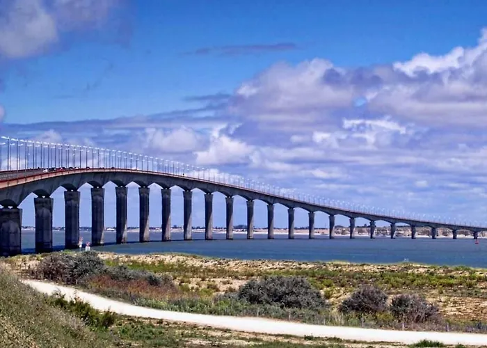 Charmante A Avec Piscine Nalliers (Vendee)